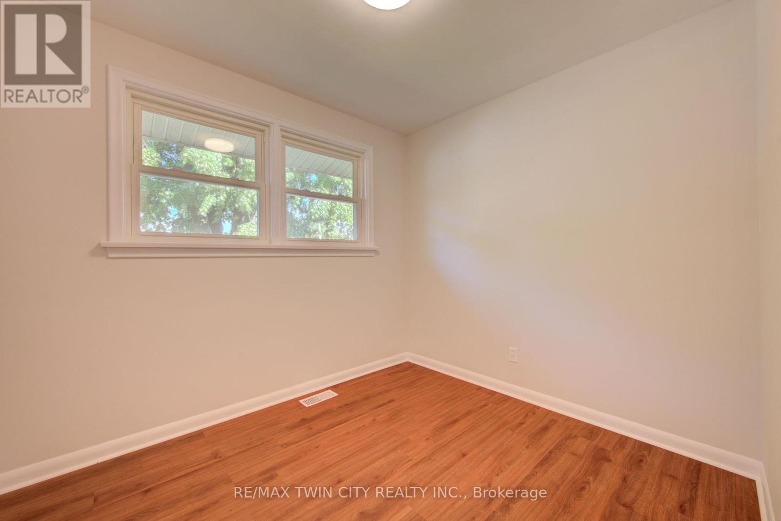 68 Kingslea Drive E, Hamilton, Ontario  L8T 4A3 - Photo 22 - X13240340