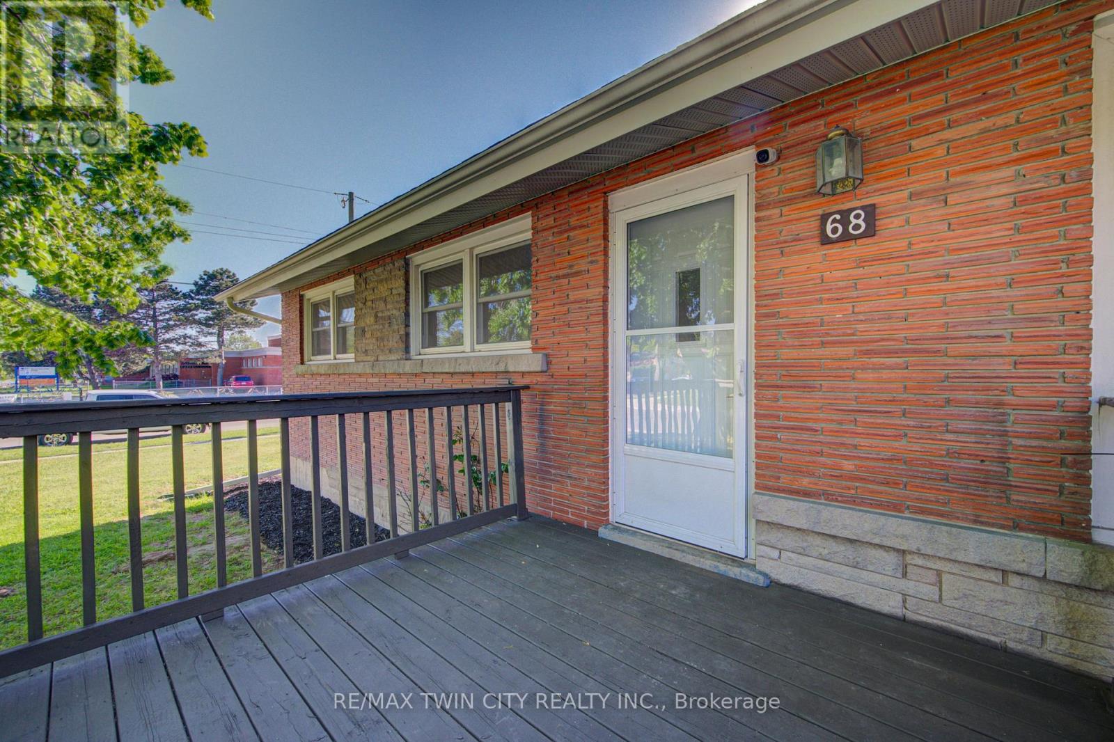 68 Kingslea Drive E, Hamilton, Ontario  L8T 4A3 - Photo 4 - X13240340