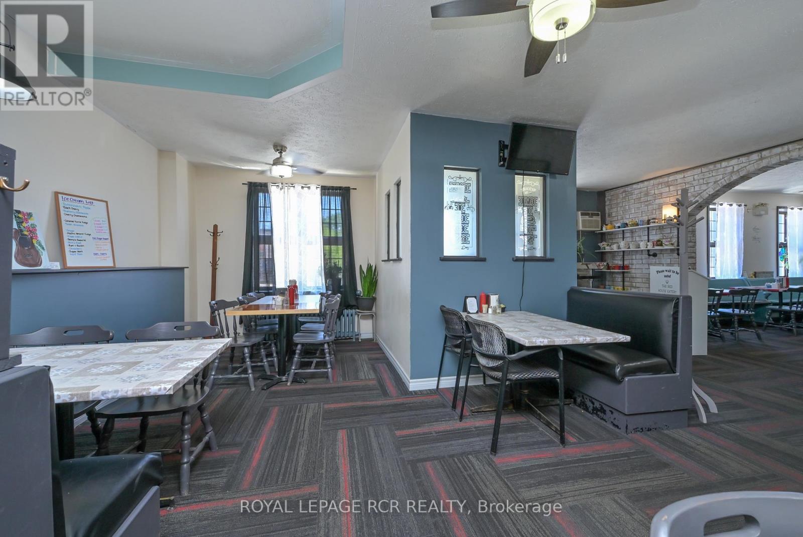 274 10th Street, Hanover, Ontario  N4N 1P2 - Photo 7 - X13240428