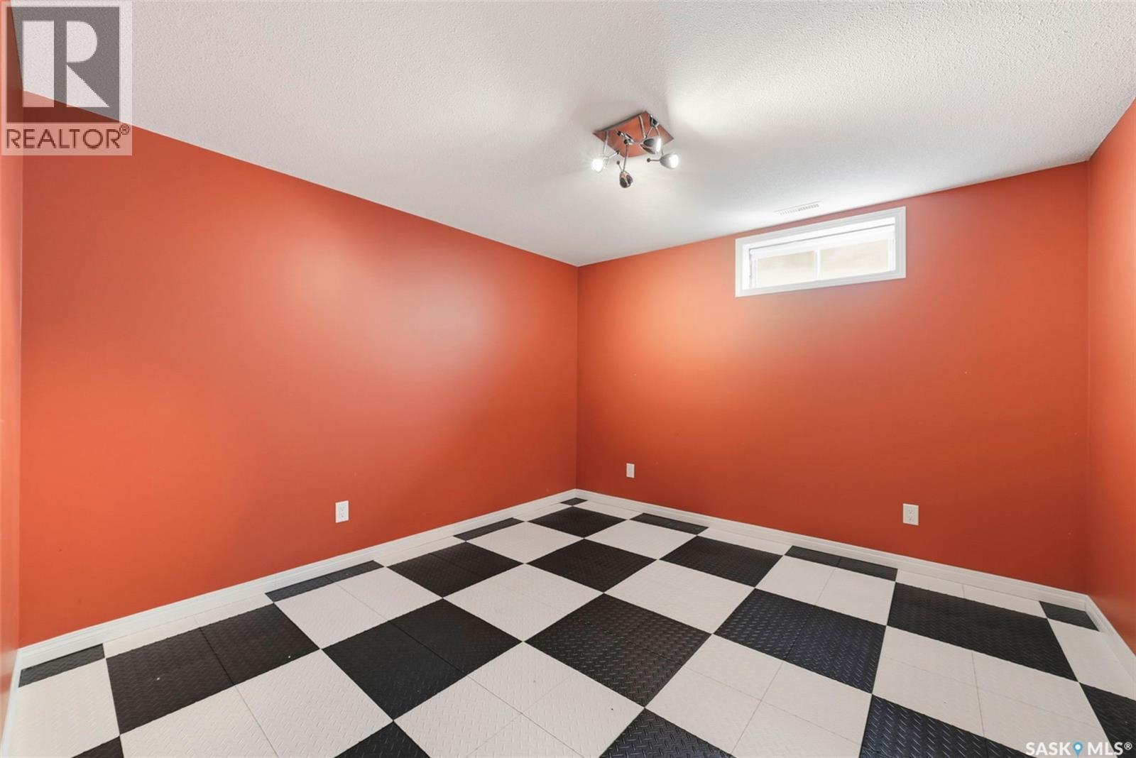 118 Hinitt Place, Saskatoon, Saskatchewan  S7N 4M6 - Photo 30 - SK038236