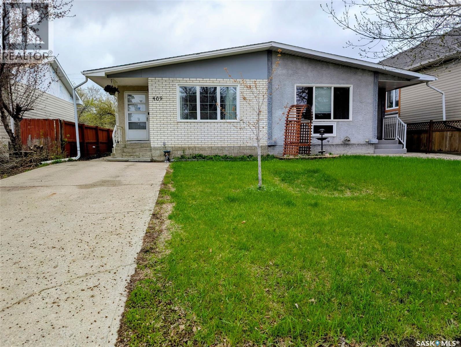 409 Cornwall Street, Regina, Saskatchewan  S4R 2G9 - Photo 2 - SK038045
