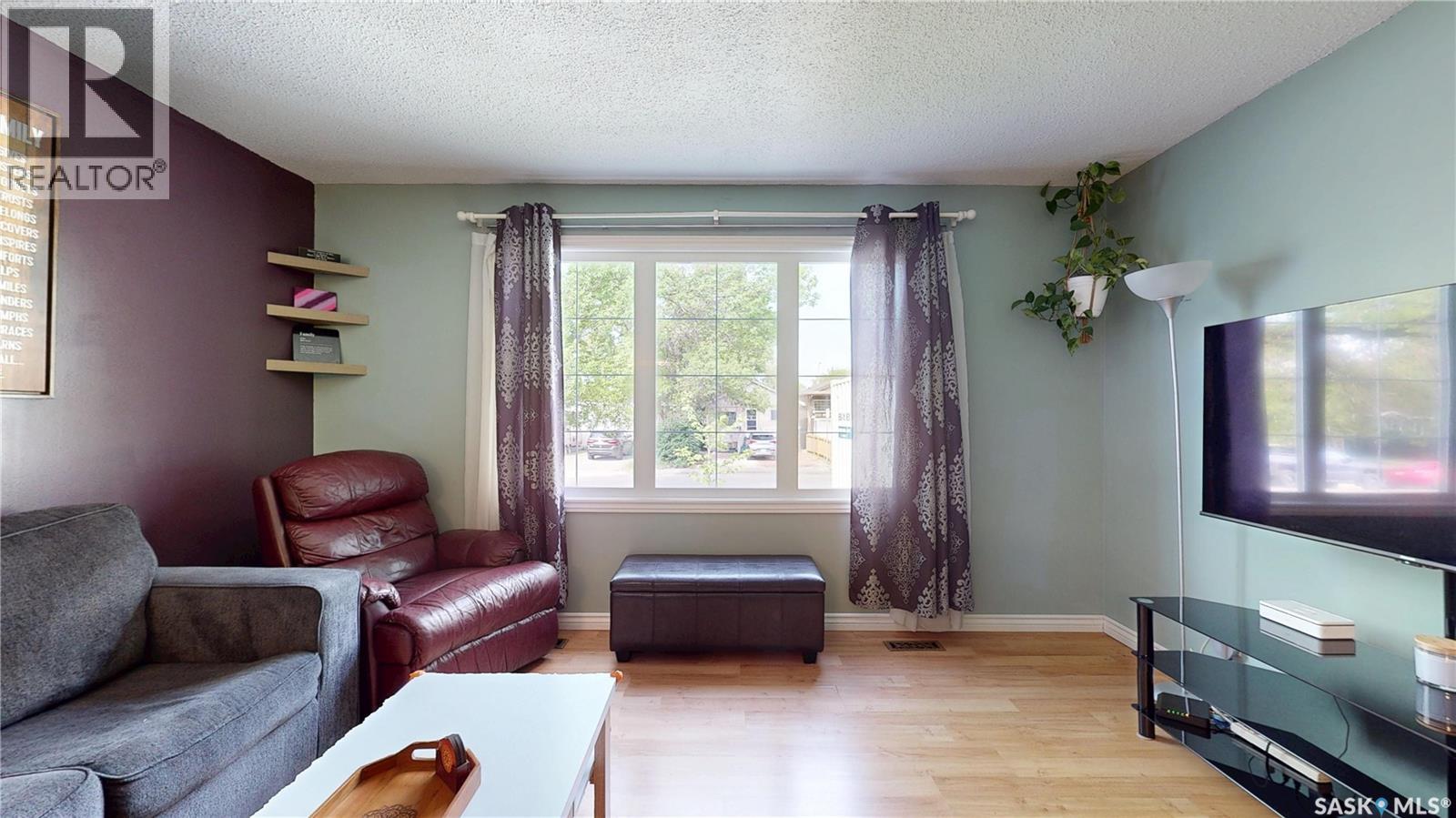 409 Cornwall Street, Regina, Saskatchewan  S4R 2G9 - Photo 8 - SK038045