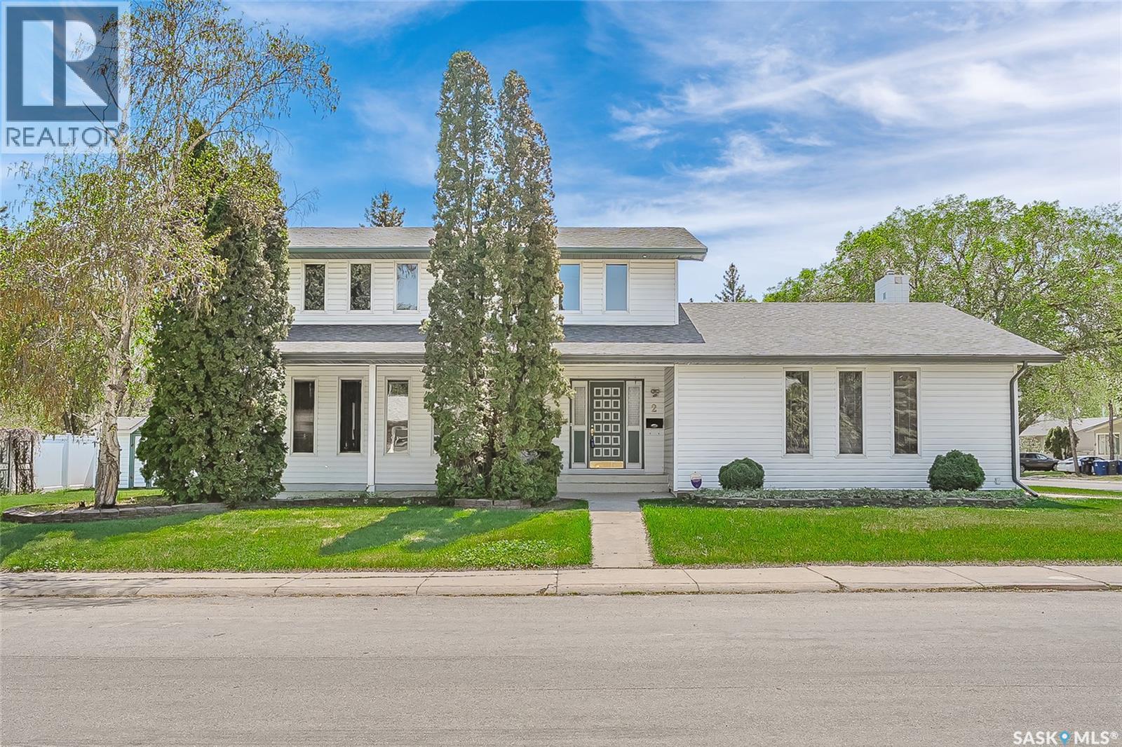 2 Cambridge CRESCENT, Saskatoon, Saskatchewan
