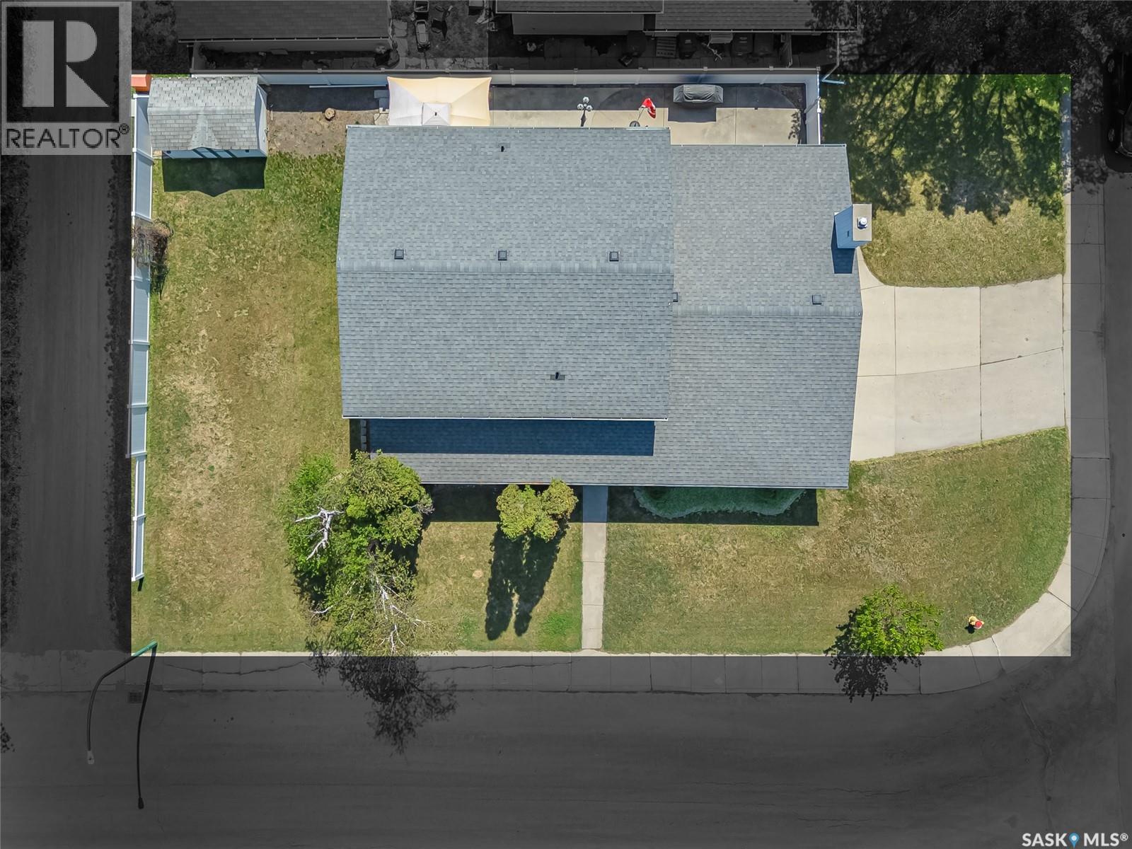 2 Cambridge Crescent, Saskatoon, Saskatchewan  S7H 3P8 - Photo 6 - SK037966