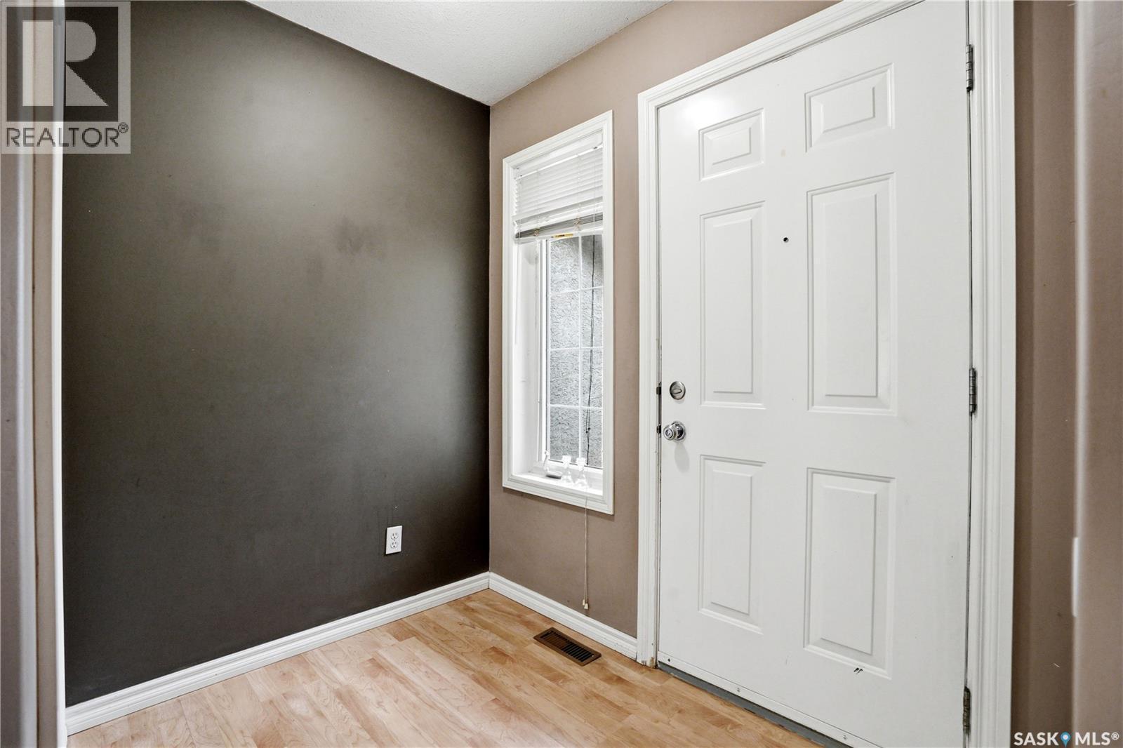 21 138 Banyan Crescent, Saskatoon, Saskatchewan S7V 1G8 - Photo 3 - SK037955