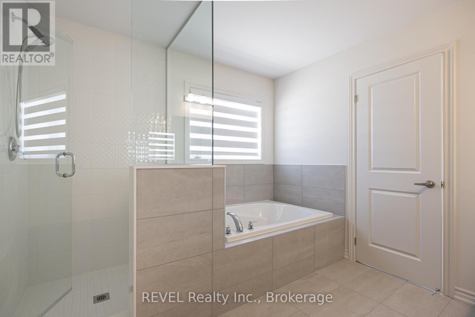 6 Rackham Lane, Clarington, Ontario  L1E 0M3 - Photo 28 - E13240904