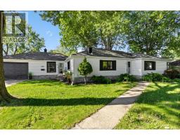 805 ROSELAWN, Windsor, Ontario