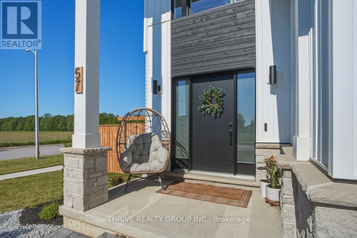 57 Briscoe Crescent, Strathroy-Caradoc, Ontario  N7G 0B8 - Photo 3 - X13241040