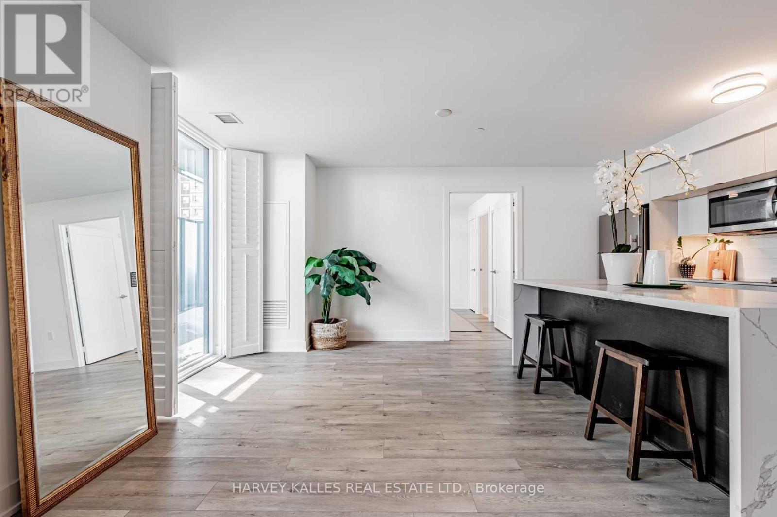505 - 575 Bloor Street E, Toronto, Ontario  M4W 0B2 - Photo 3 - C13240476