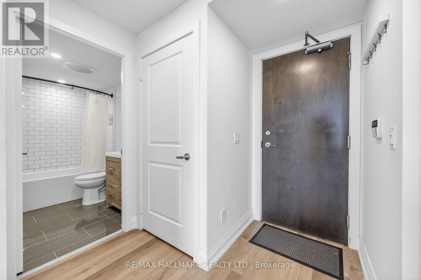 1410 - 50 Lynn Williams Street, Toronto, Ontario  M6K 3R9 - Photo 2 - C13240590
