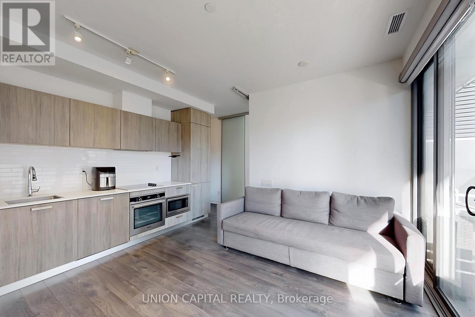 1112 - 50 Charles Street E, Toronto, Ontario  M4Y 0C3 - Photo 1 - C13240738