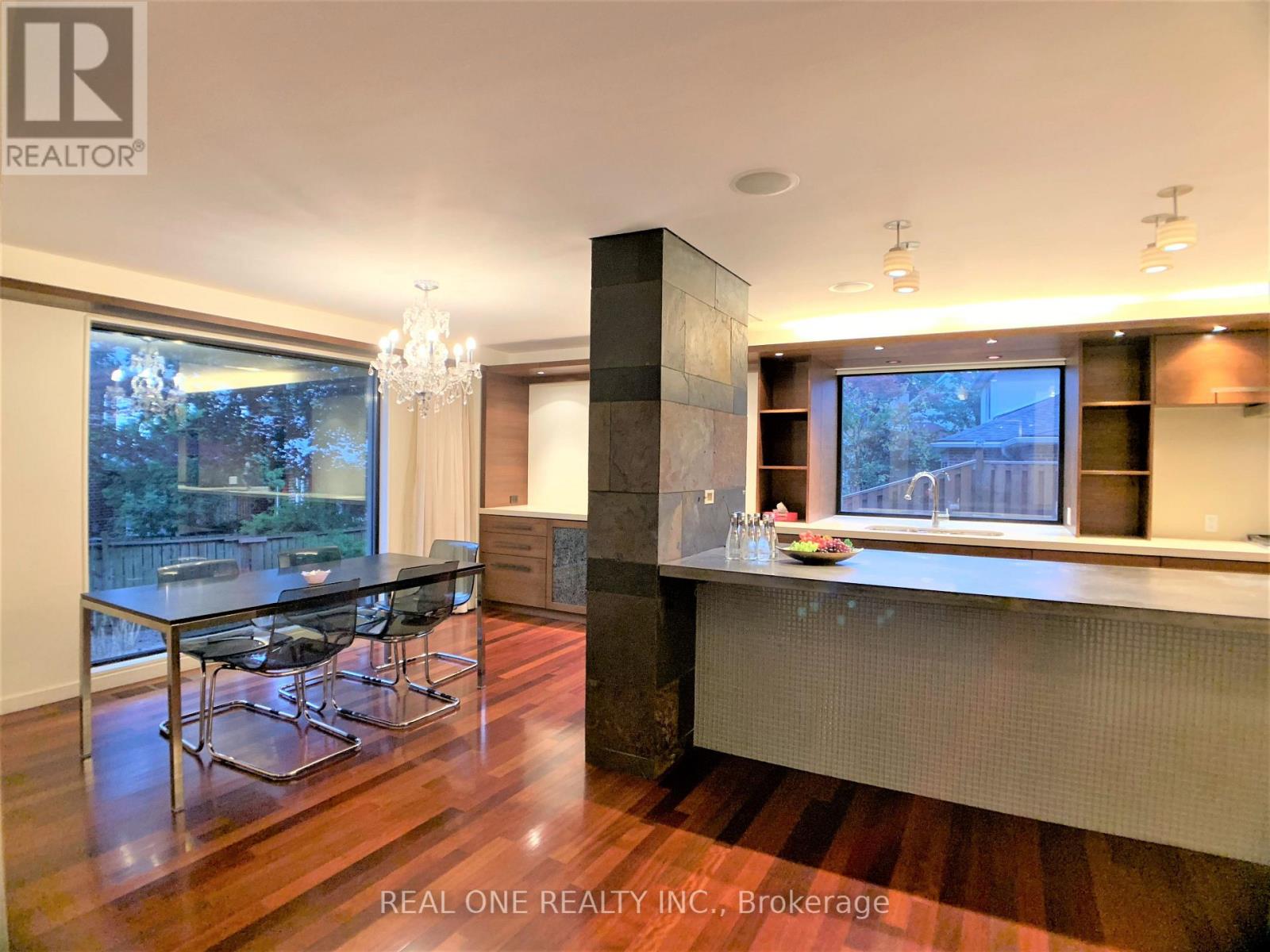 5 Dunlace Drive, Toronto, Ontario  M2L 2R8 - Photo 12 - C13240864