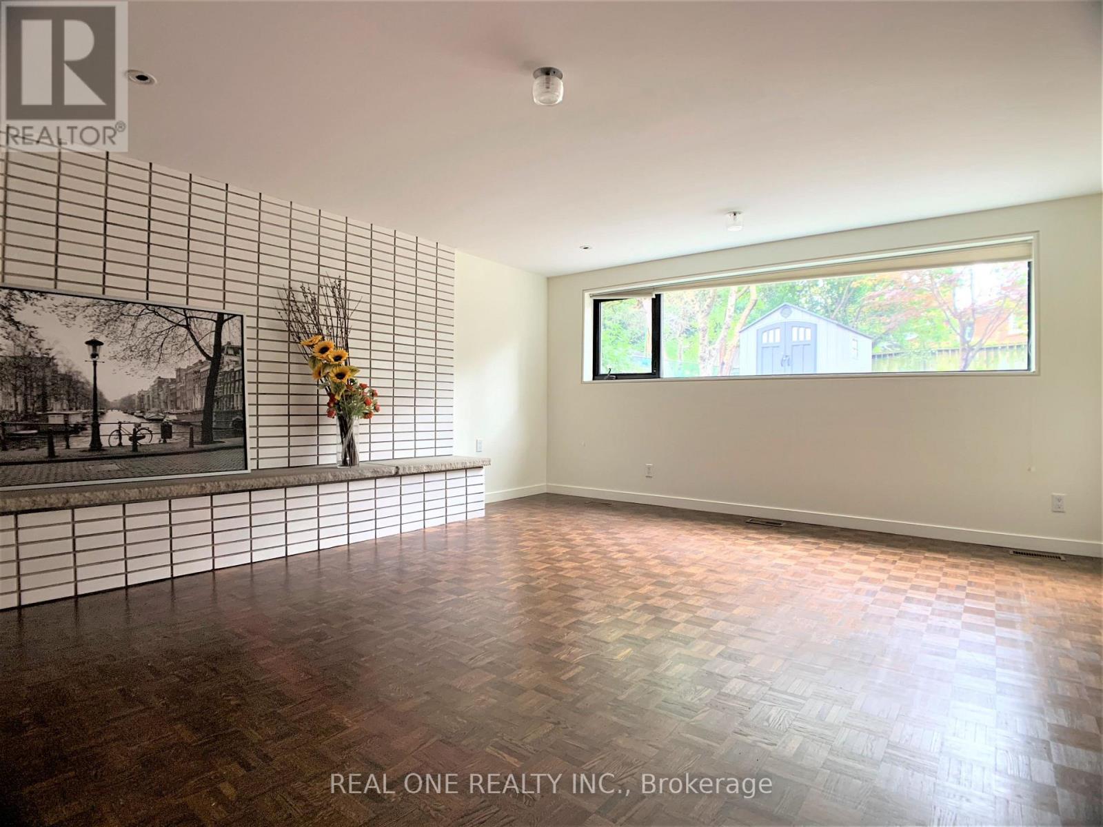 5 Dunlace Drive, Toronto, Ontario  M2L 2R8 - Photo 26 - C13240864