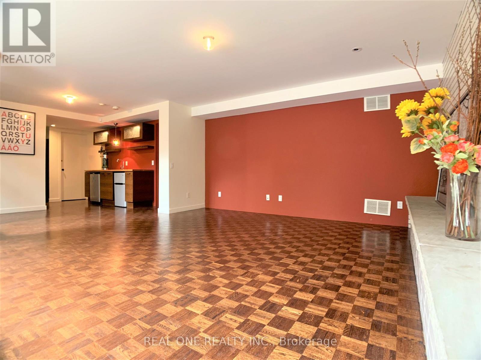 5 Dunlace Drive, Toronto, Ontario  M2L 2R8 - Photo 29 - C13240864