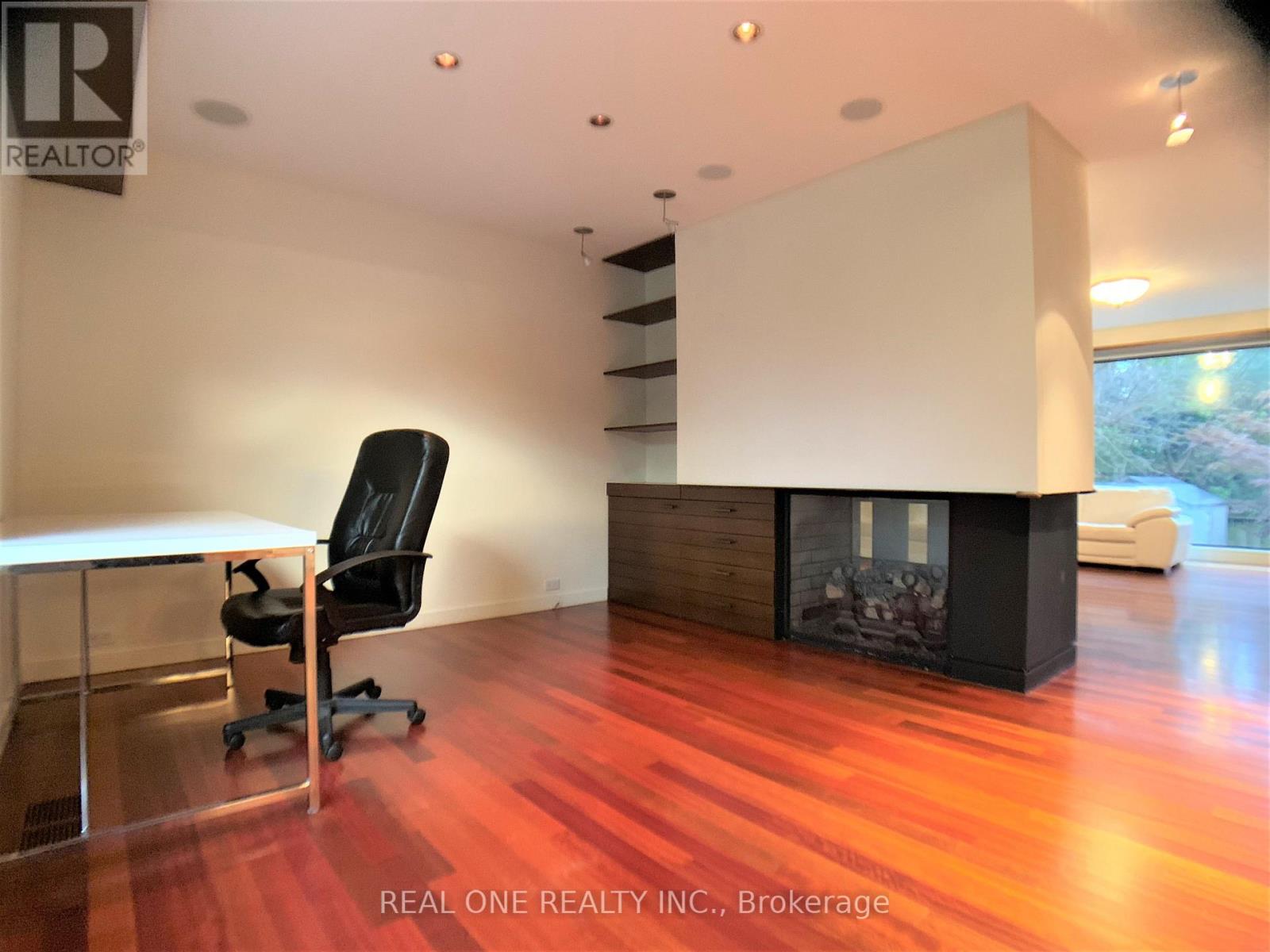 5 Dunlace Drive, Toronto, Ontario  M2L 2R8 - Photo 6 - C13240864