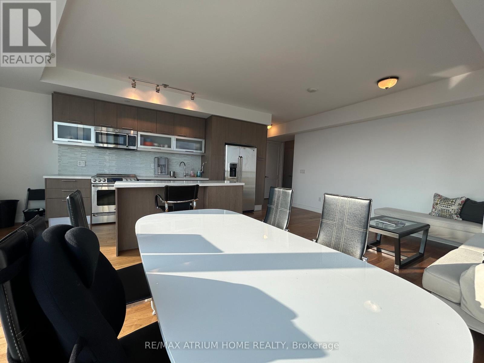 7010 - 388 Yonge Street, Toronto, Ontario  M5B 0A4 - Photo 10 - C13240880