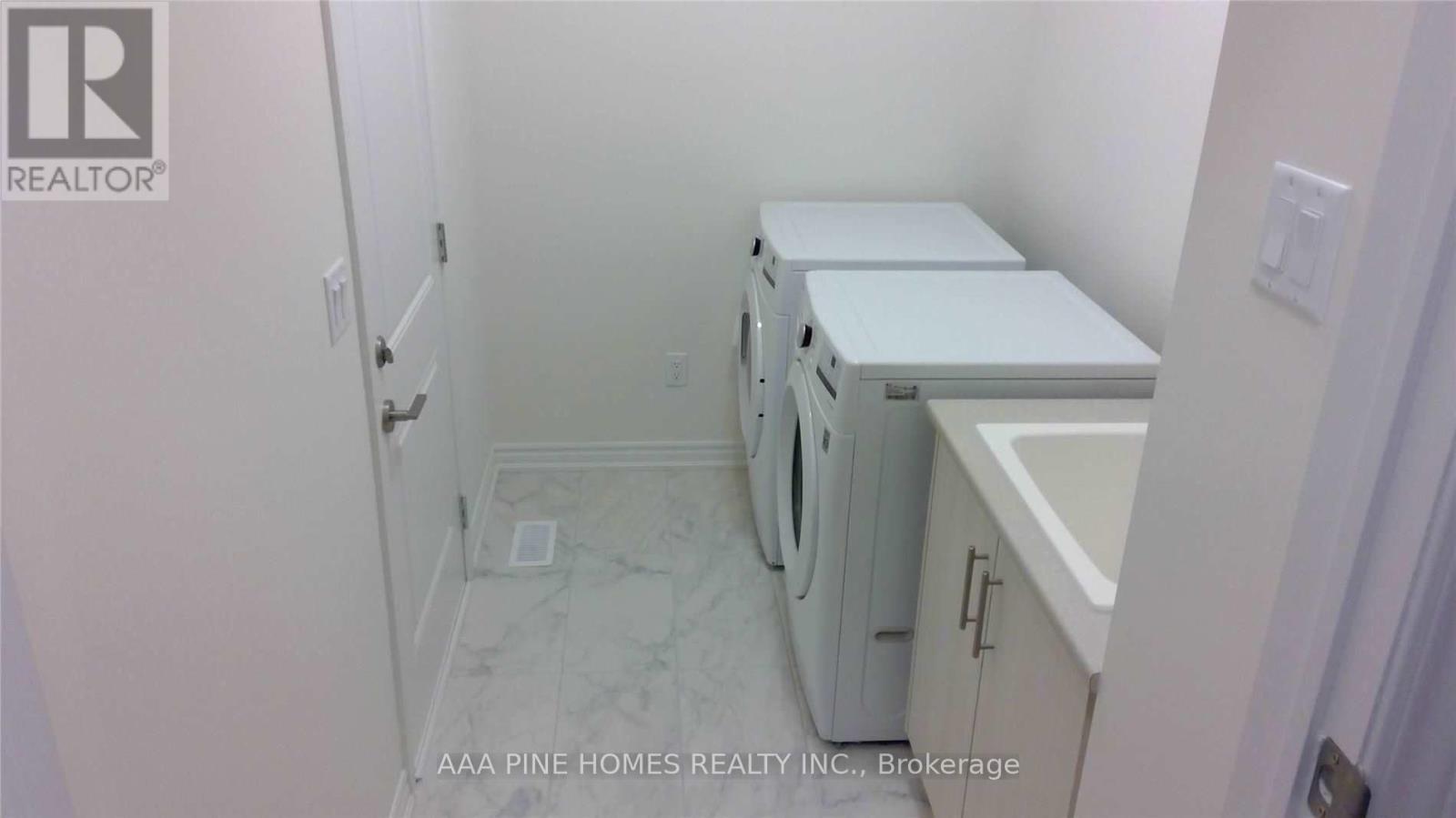 61 Laing Drive, Whitby, Ontario  L1P 0N6 - Photo 12 - E13240468