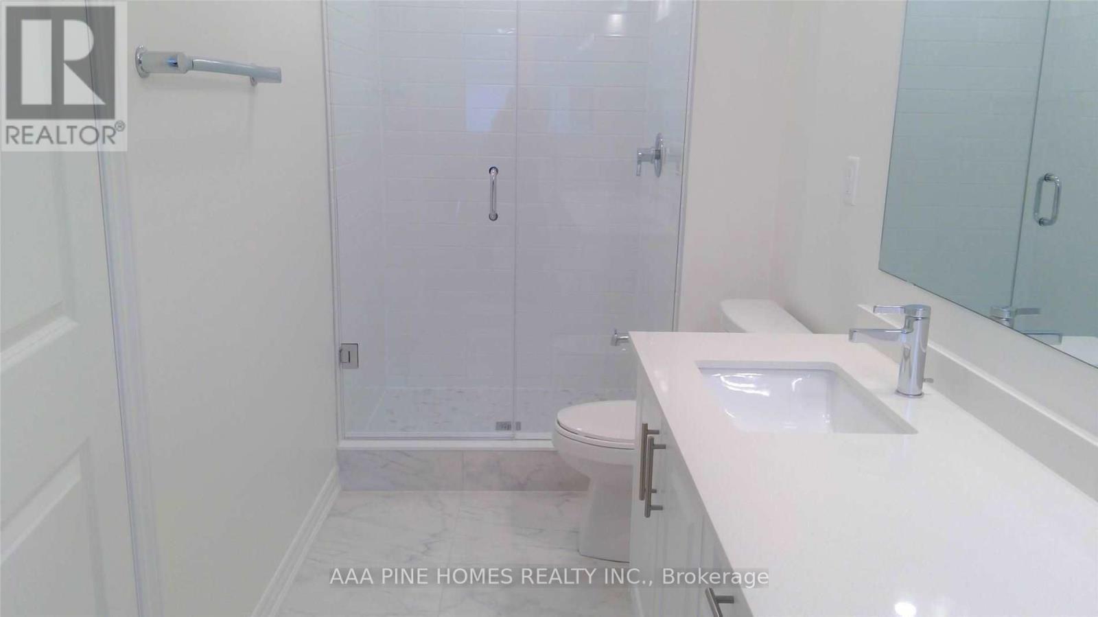 61 Laing Drive, Whitby, Ontario  L1P 0N6 - Photo 6 - E13240468