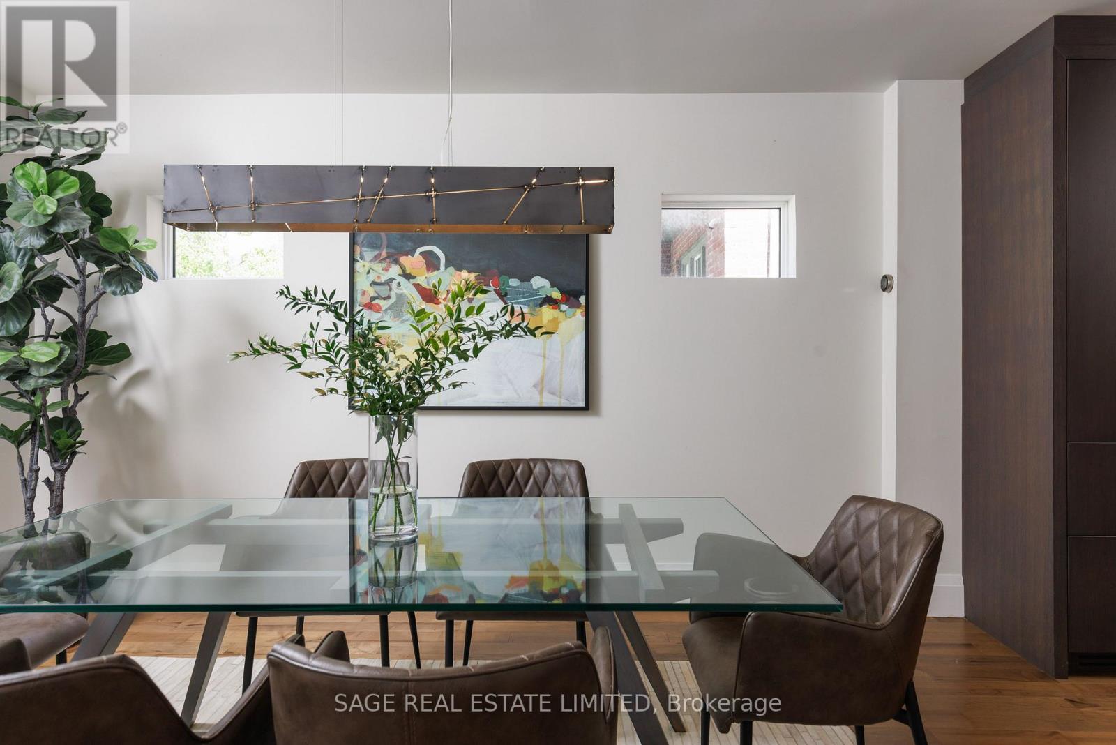 979 Broadview Avenue, Toronto, Ontario  M4K 2R9 - Photo 6 - E13240564