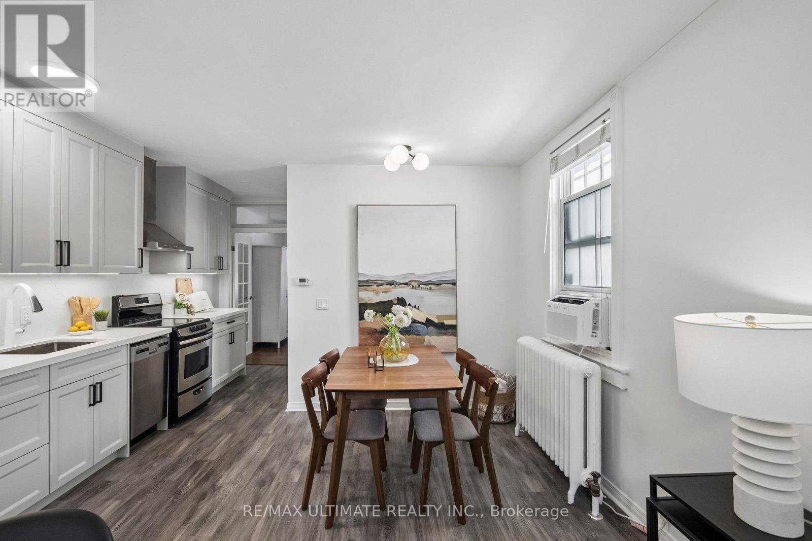 132 Hanson Street, Toronto, Ontario  M4C 1A4 - Photo 13 - E13240786