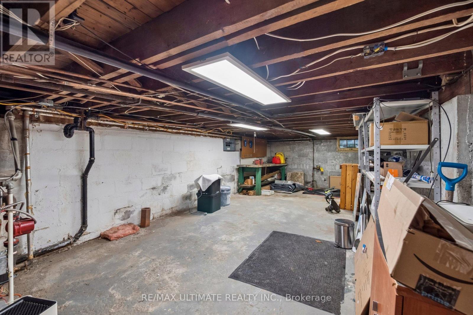 132 Hanson Street, Toronto, Ontario  M4C 1A4 - Photo 29 - E13240786