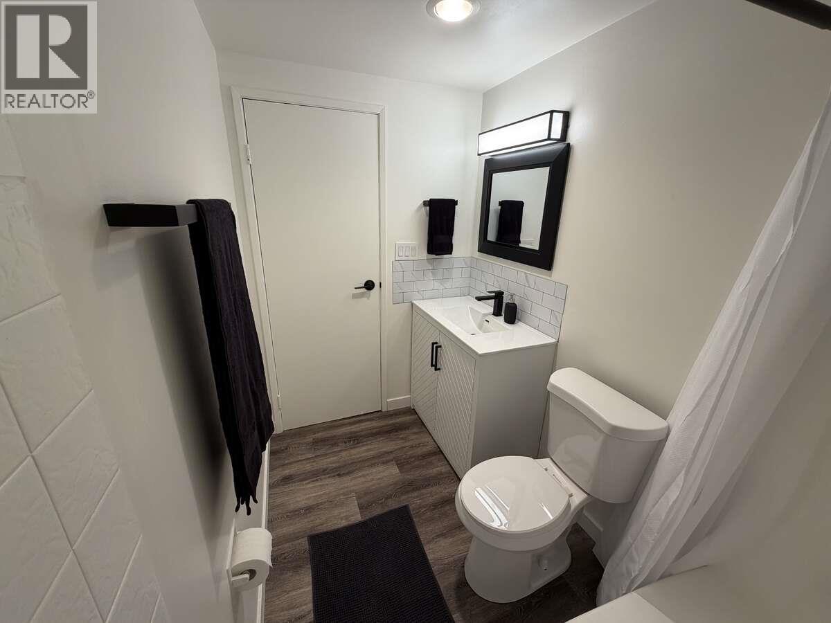 208 1045 Howie Avenue, Coquitlam, British Columbia  V3J 1T5 - Photo 12 - R3132153
