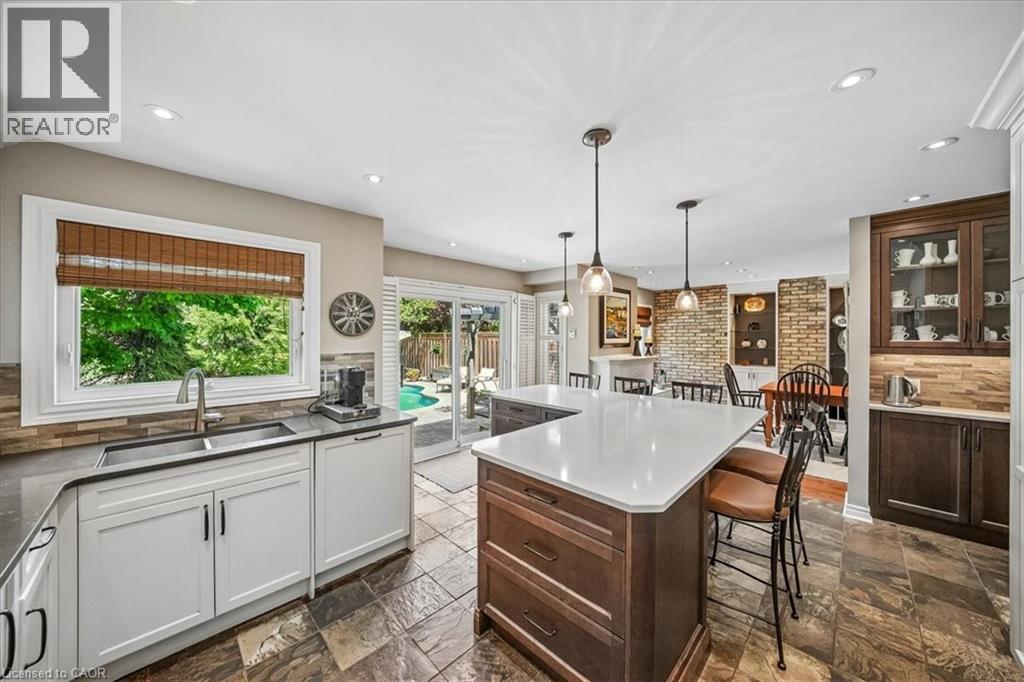 1053 Old Oak Drive, Oakville, Ontario  L6M 3K5 - Photo 12 - 40835977