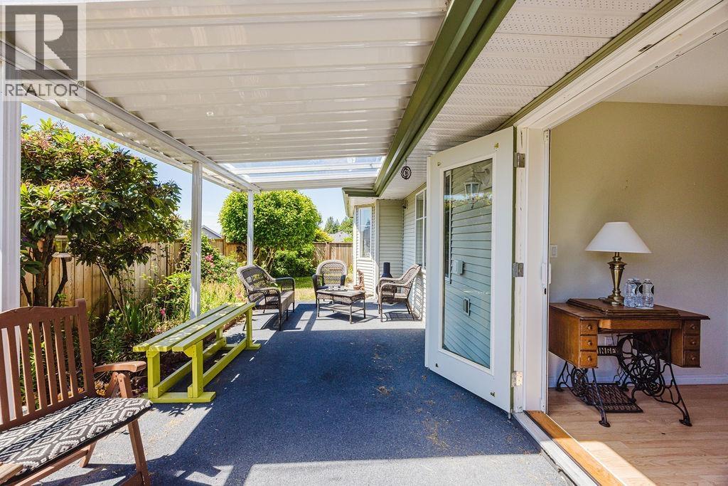 6317 Williams Place, Sechelt, British Columbia  V7Z 0M6 - Photo 28 - R3132152