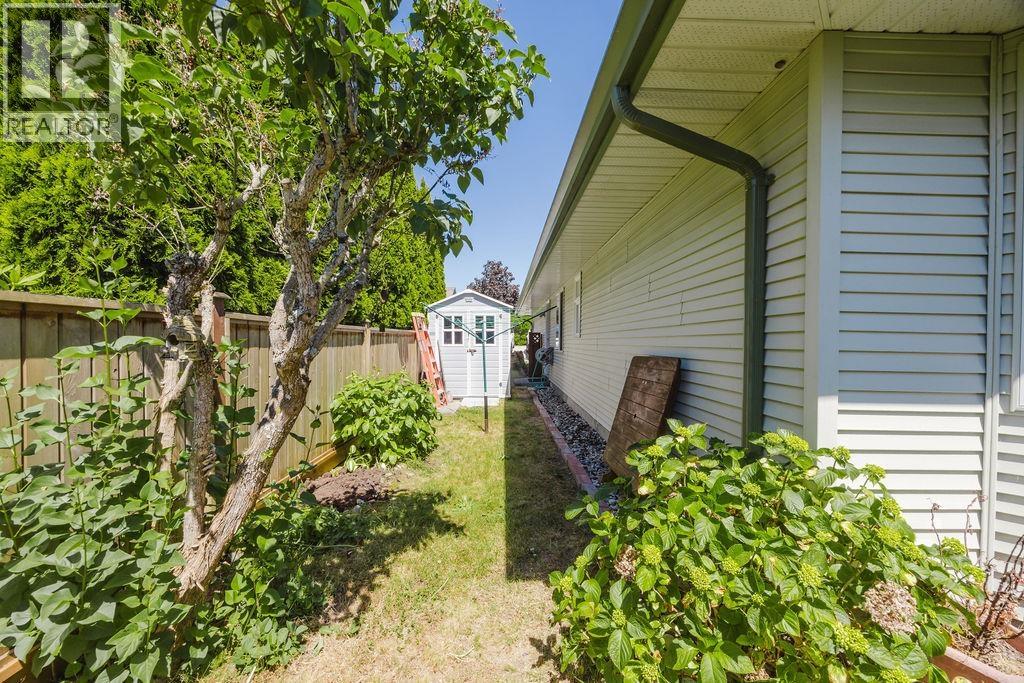 6317 Williams Place, Sechelt, British Columbia  V7Z 0M6 - Photo 31 - R3132152