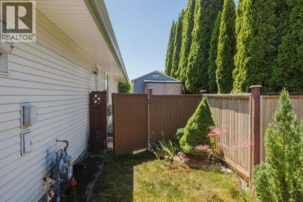 6317 Williams Place, Sechelt, British Columbia  V7Z 0M6 - Photo 32 - R3132152