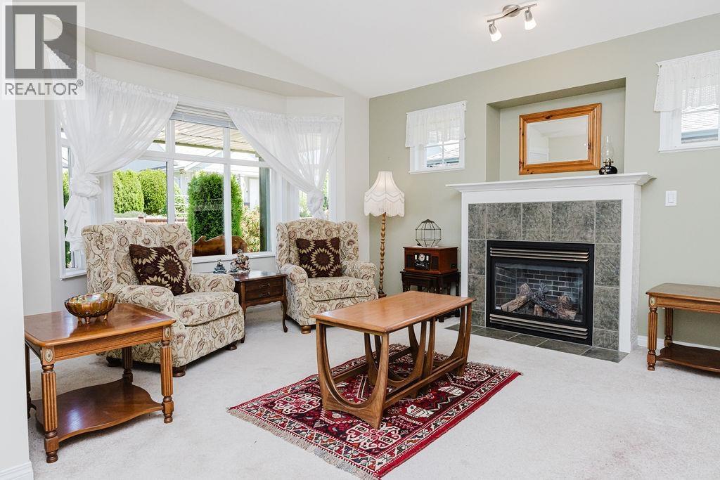 6317 Williams Place, Sechelt, British Columbia  V7Z 0M6 - Photo 7 - R3132152