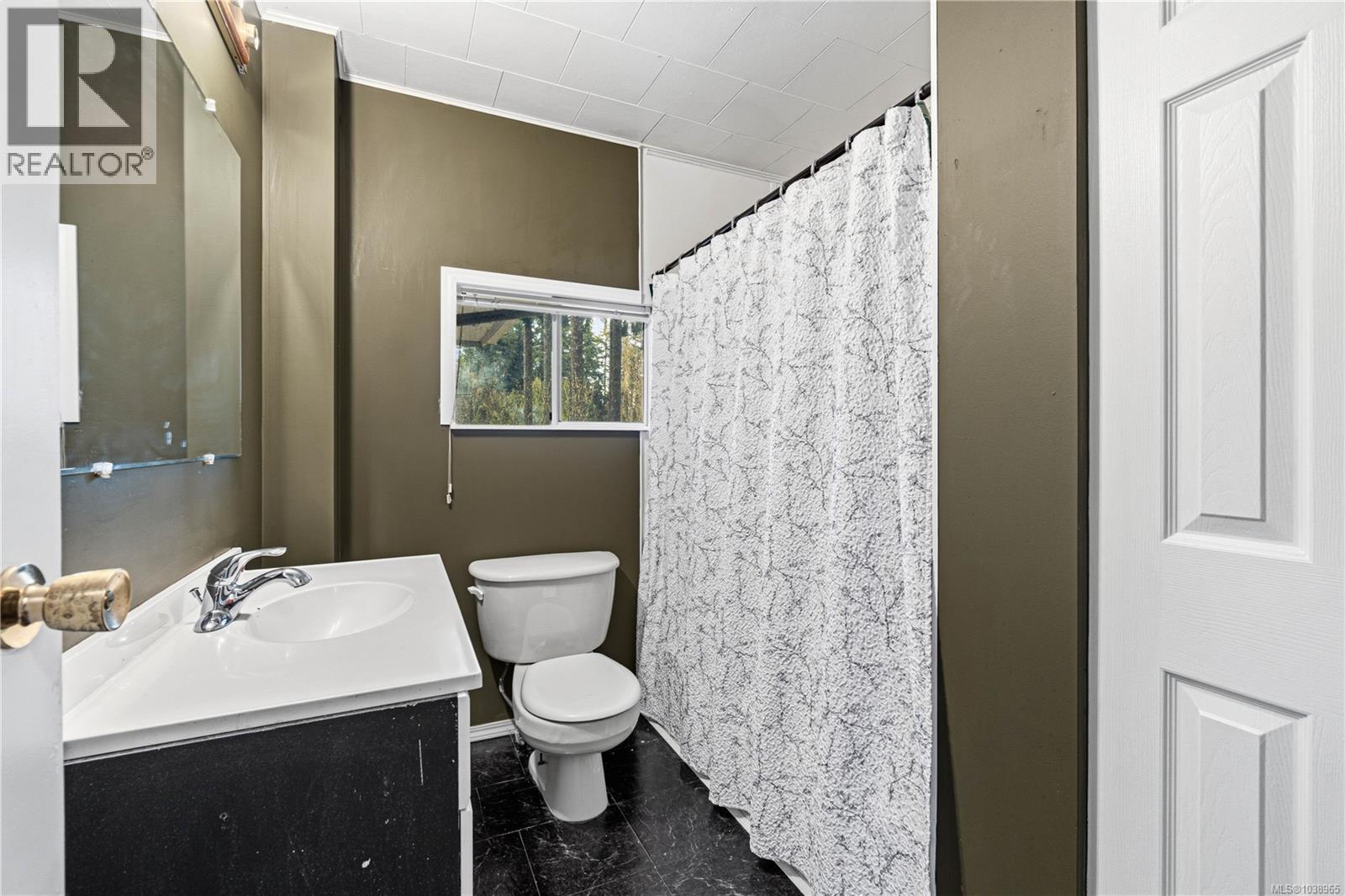 980 Poplar Way, Whiskey Creek, British Columbia V9K 1X9 - Photo 12 - 1038965