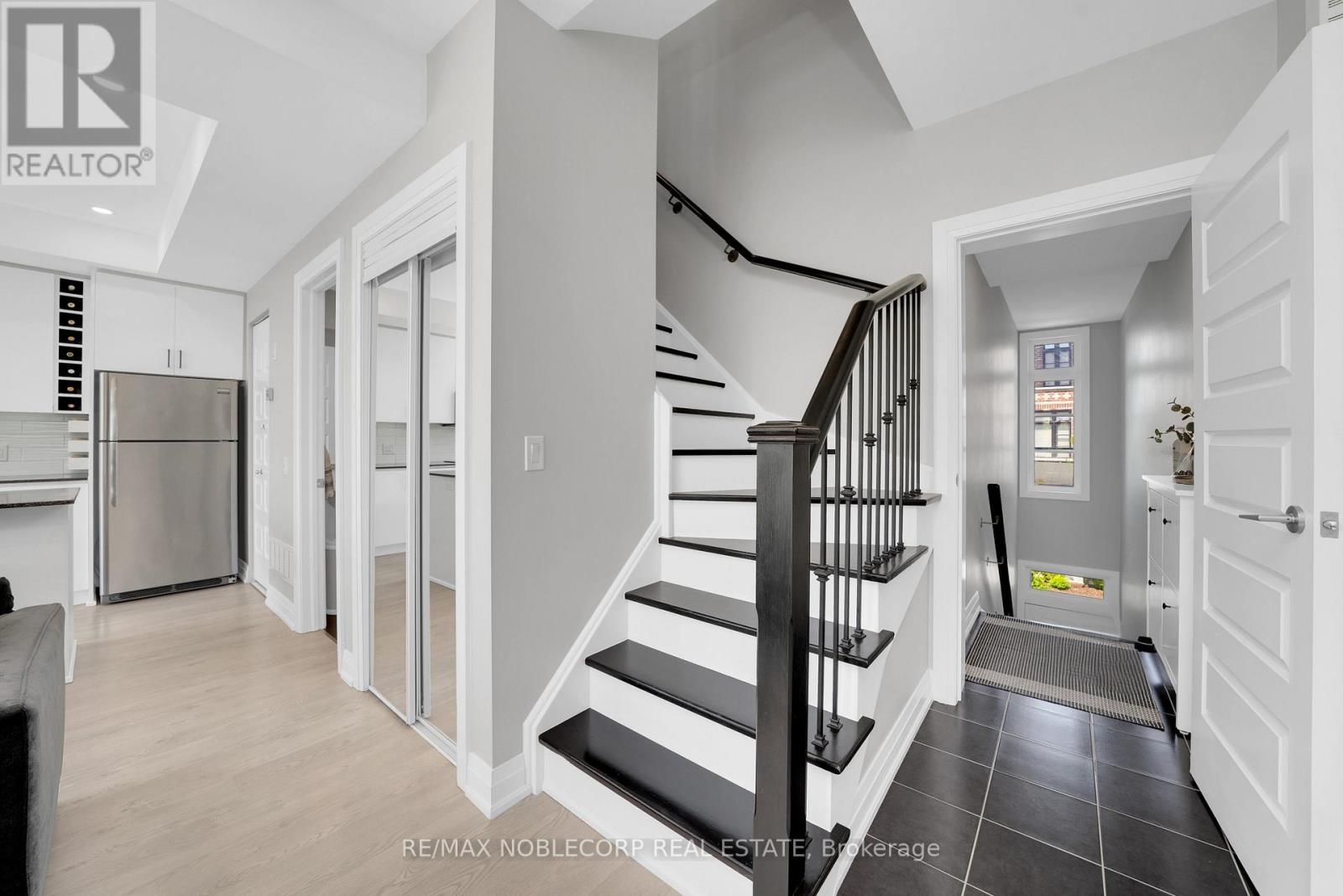 40 - 8167 Kipling Avenue, Vaughan, Ontario  L4L 0G4 - Photo 24 - N13240530