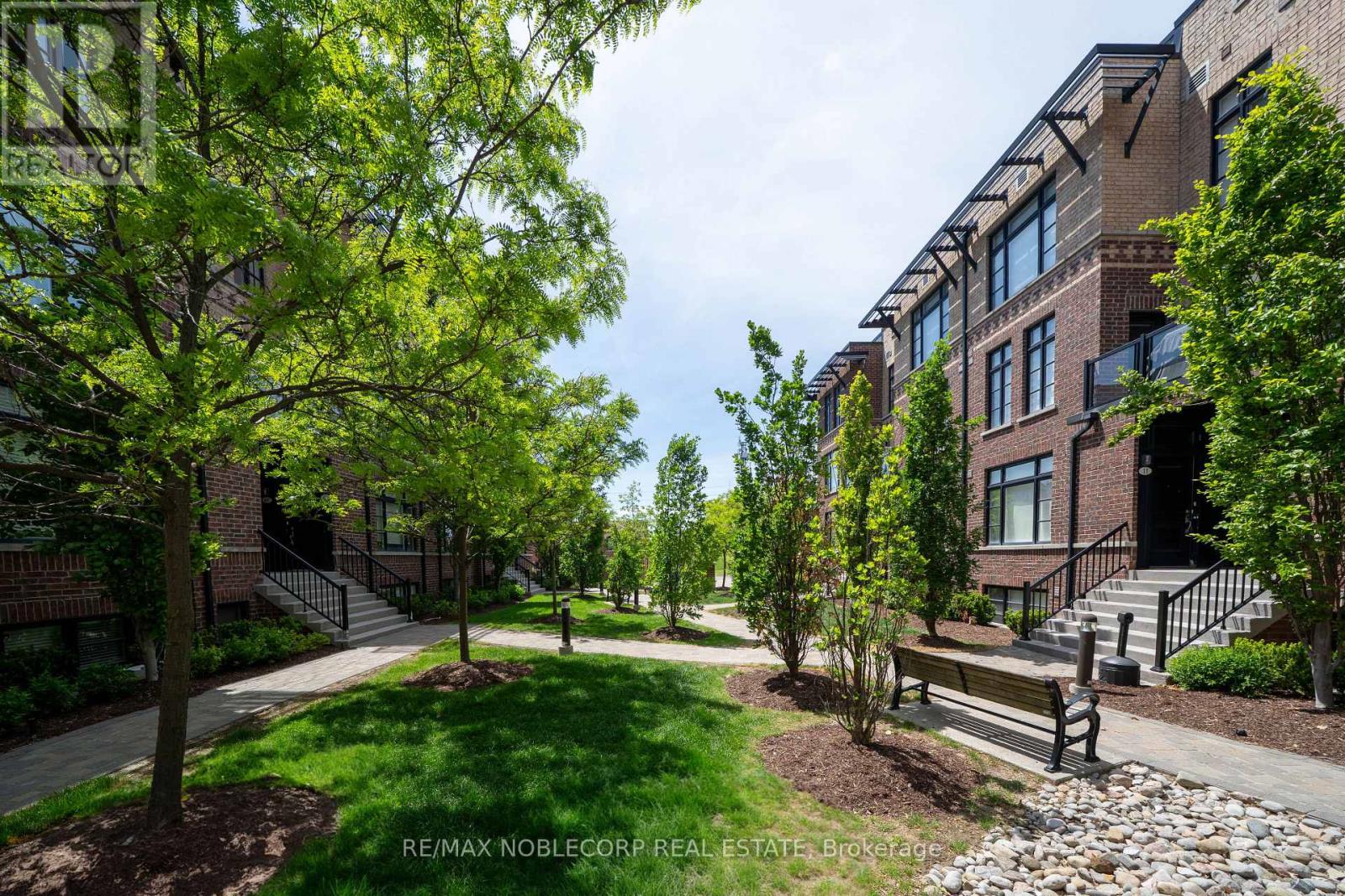 40 - 8167 Kipling Avenue, Vaughan, Ontario  L4L 0G4 - Photo 41 - N13240530