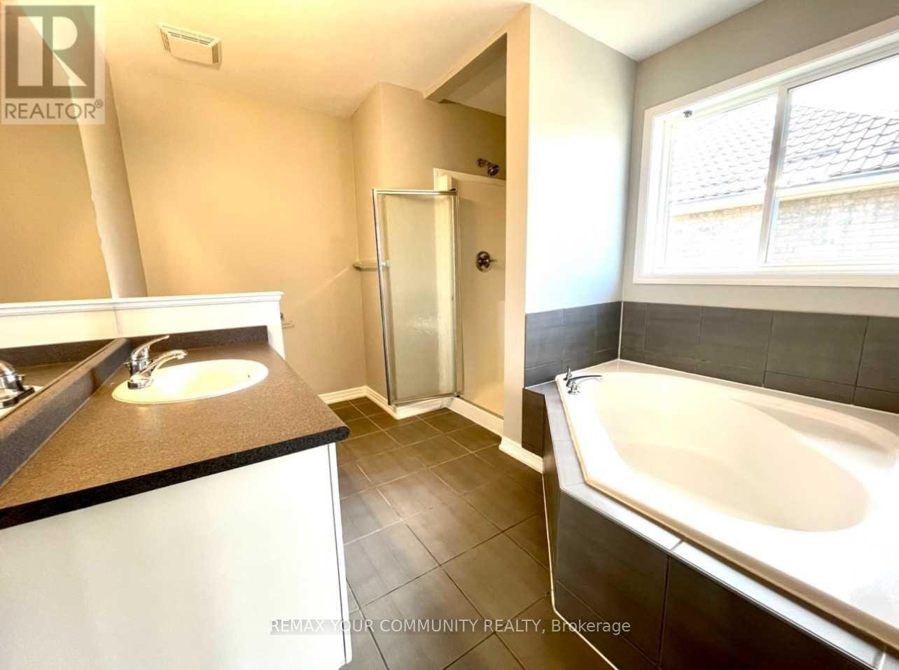 Main Floor - 1385 Hunter Street, Innisfil, Ontario  L9S 4B7 - Photo 14 - N13240532