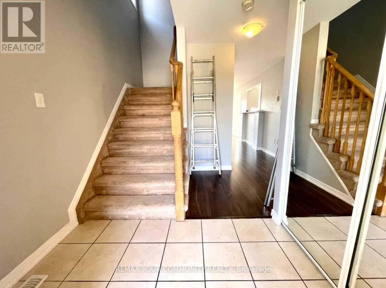 Main Floor - 1385 Hunter Street, Innisfil, Ontario  L9S 4B7 - Photo 3 - N13240532