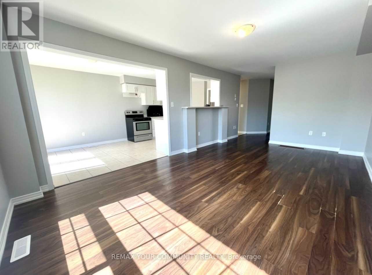 Main Floor - 1385 Hunter Street, Innisfil, Ontario  L9S 4B7 - Photo 8 - N13240532