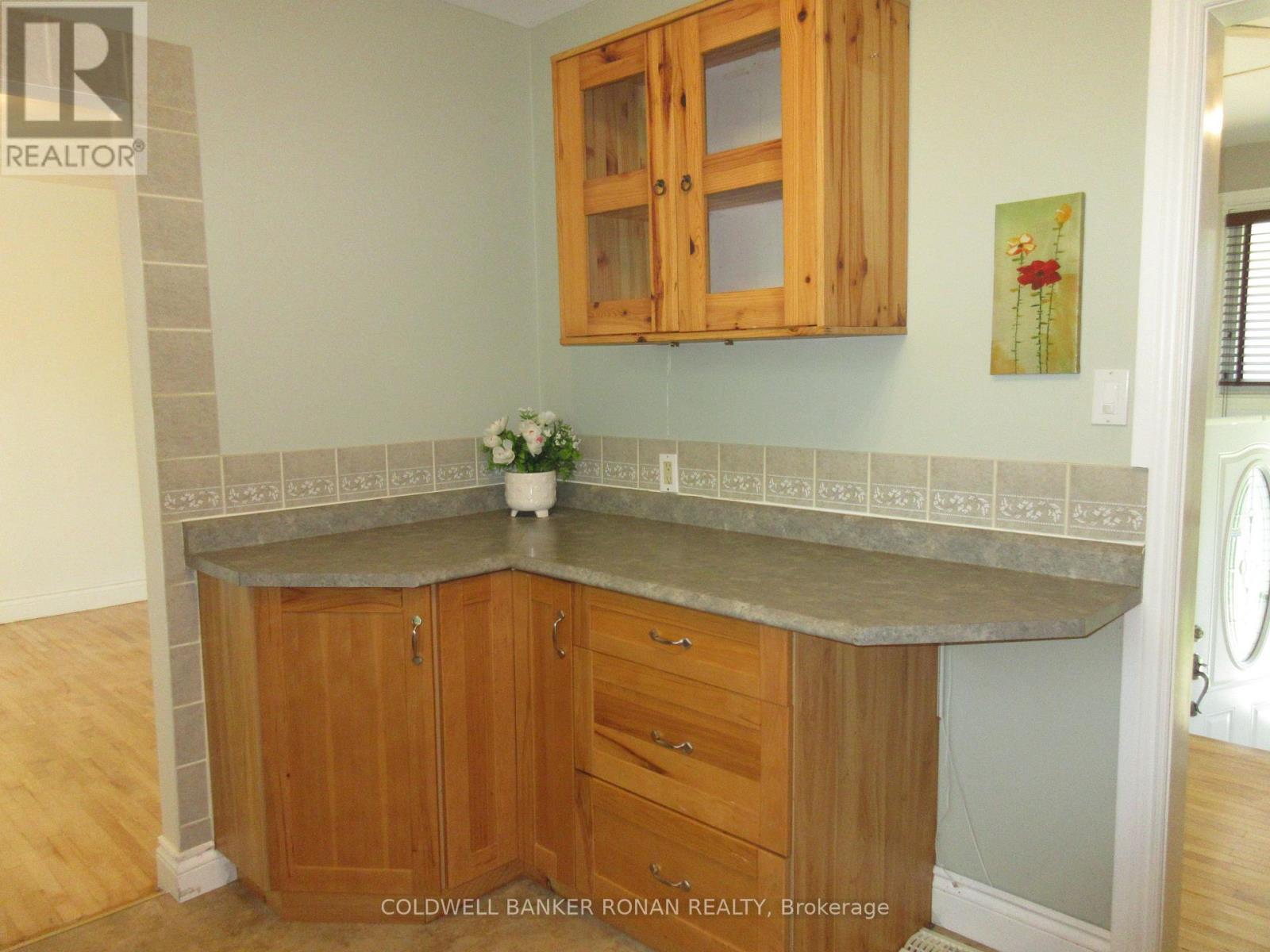 Main Floor - 104 Boyne Crescent, New Tecumseth, Ontario  L9R 1K3 - Photo 8 - N13240596