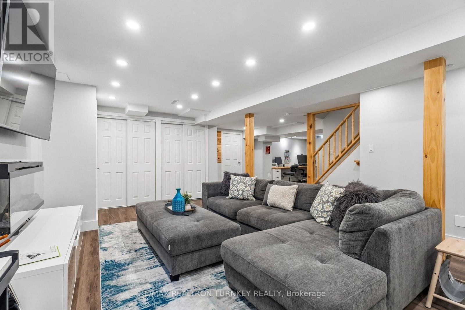 330 Bristol Road, Newmarket, Ontario  L3Y 7Z9 - Photo 31 - N13240630