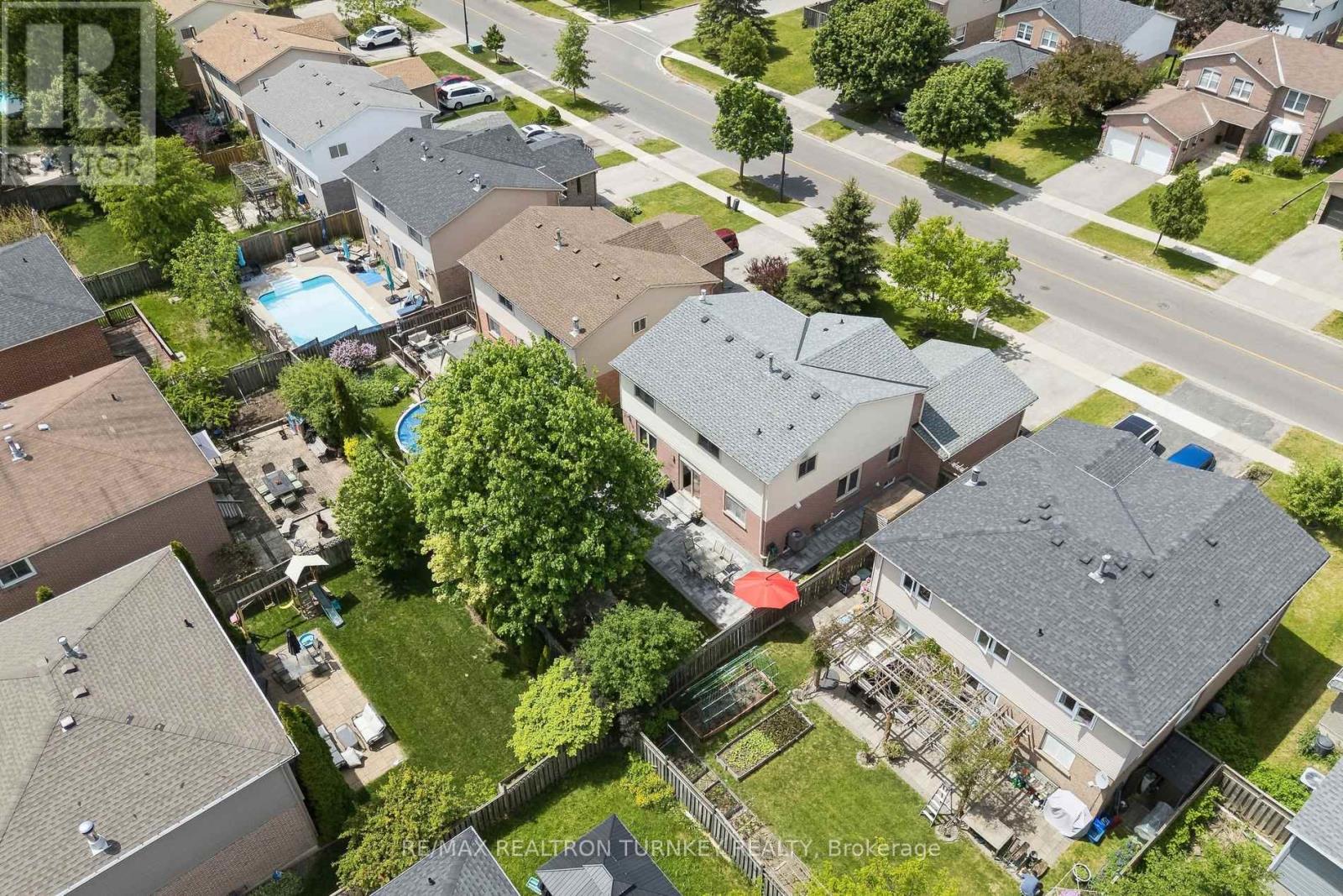 330 Bristol Road, Newmarket, Ontario  L3Y 7Z9 - Photo 49 - N13240630