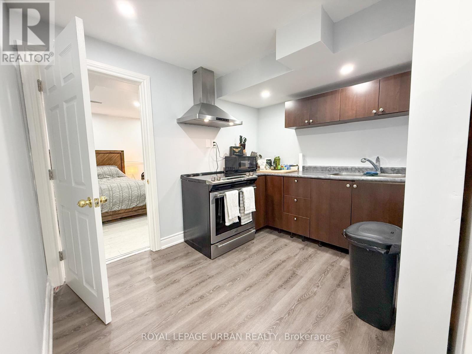 Bsmnt - 560 Bristol Road, Newmarket, Ontario  L3Y 6T1 - Photo 3 - N13240670