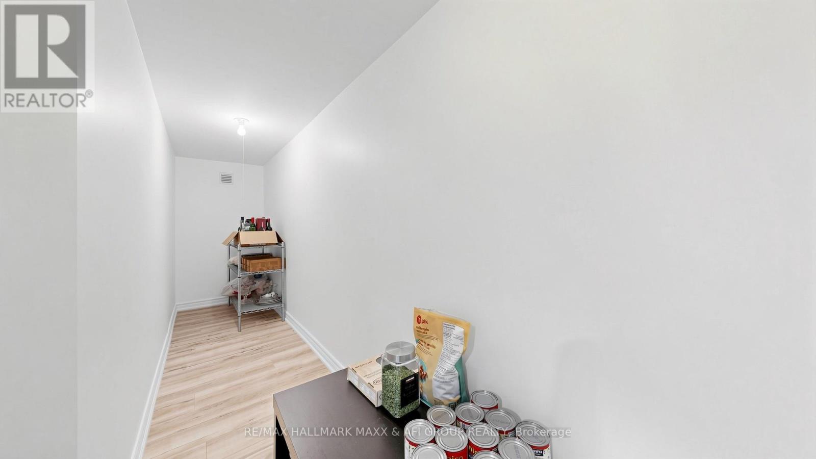 1 Vandervoort Drive, Richmond Hill, Ontario  L4E 0C6 - Photo 40 - N13240896