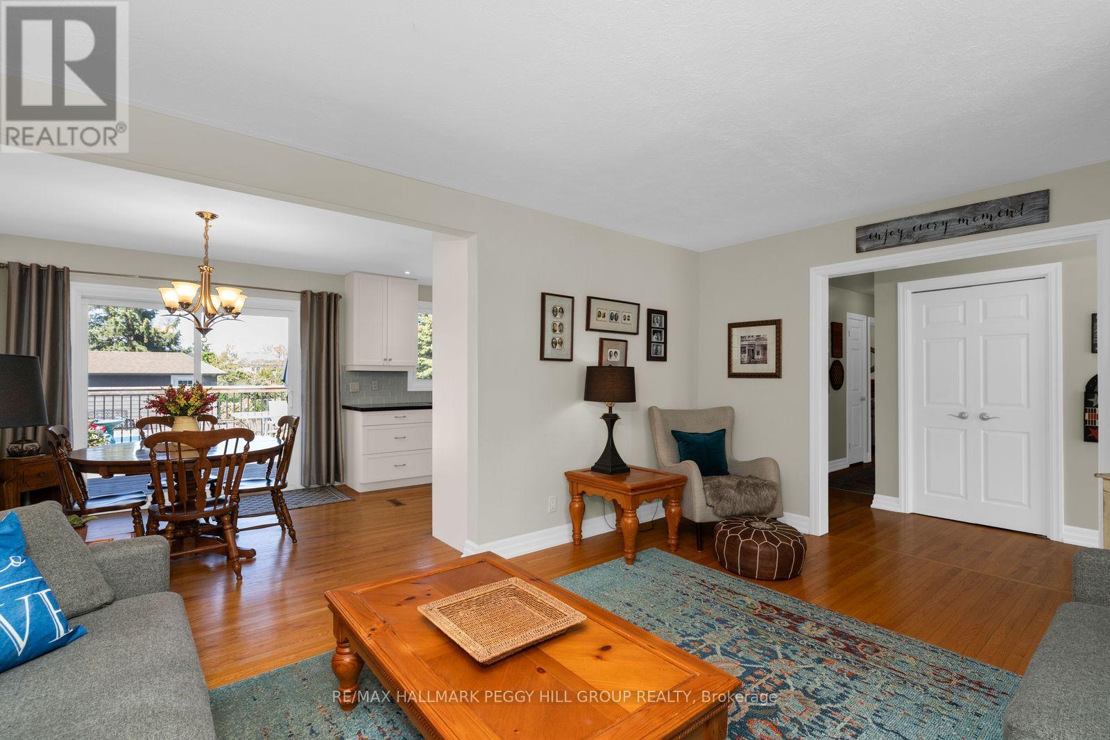 211 Dodson Road, Barrie (Painswick North), Ontario  L4N 4K2 - Photo 5 - S13240656