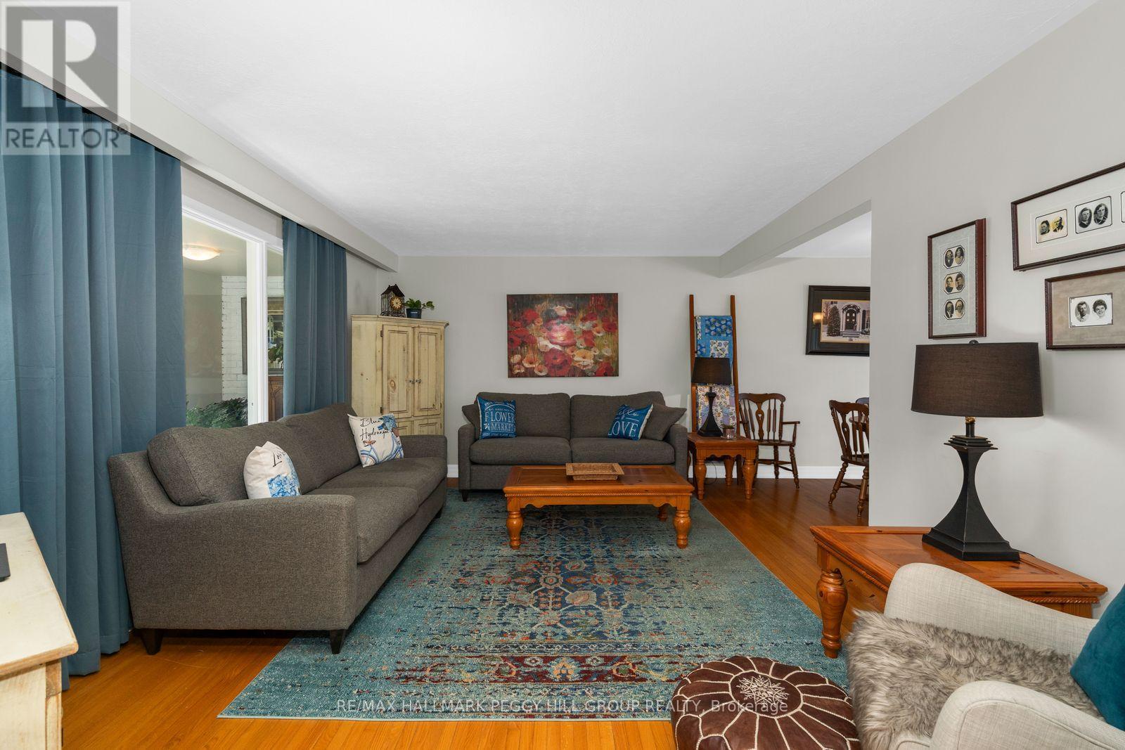 211 Dodson Road, Barrie (Painswick North), Ontario  L4N 4K2 - Photo 6 - S13240656