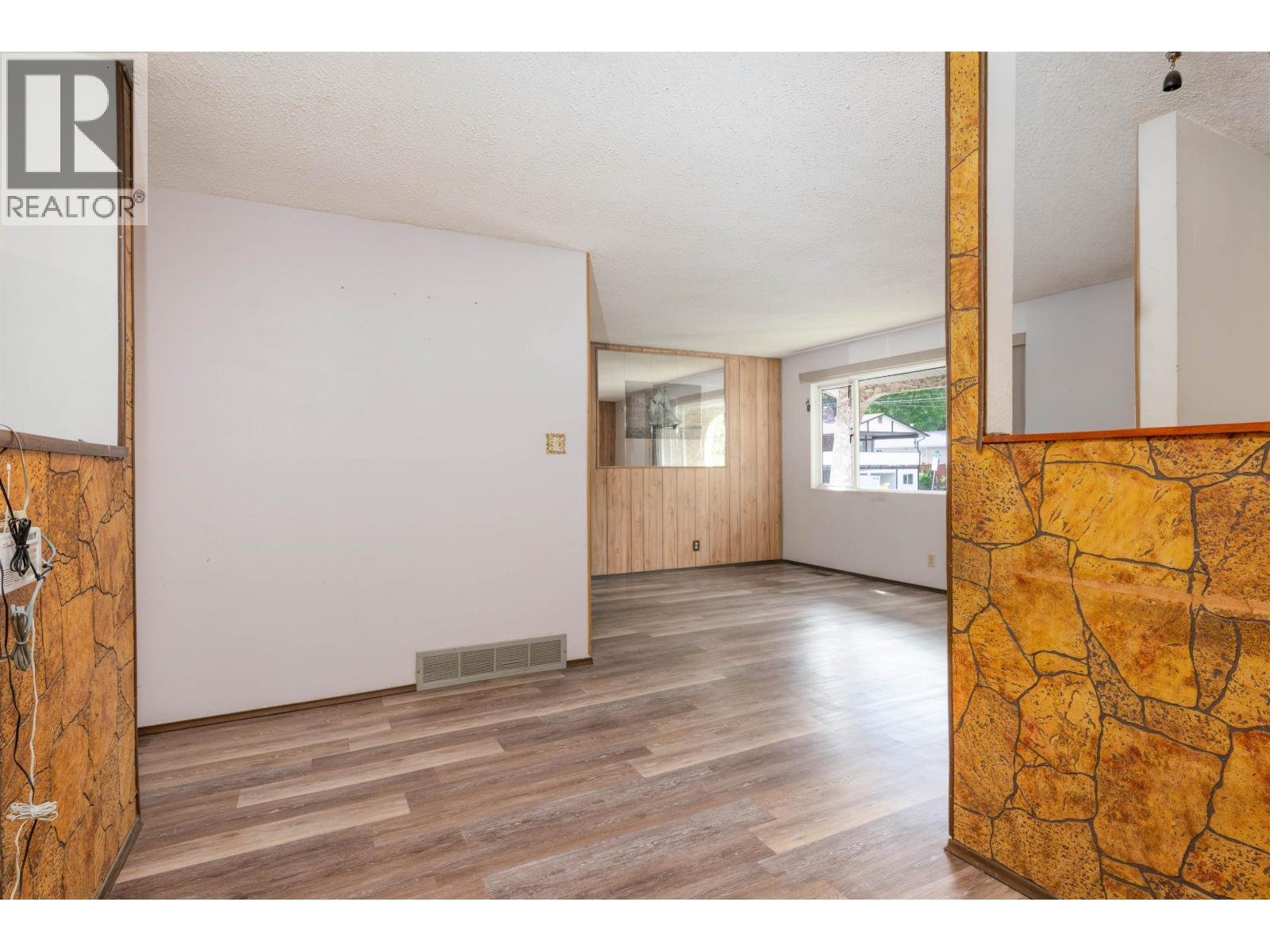 1362 Pearson Avenue, Prince George, British Columbia  V2L 5B9 - Photo 19 - R3132181