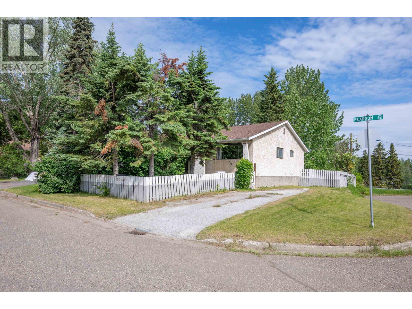 1362 Pearson Avenue, Prince George, British Columbia  V2L 5B9 - Photo 9 - R3132181