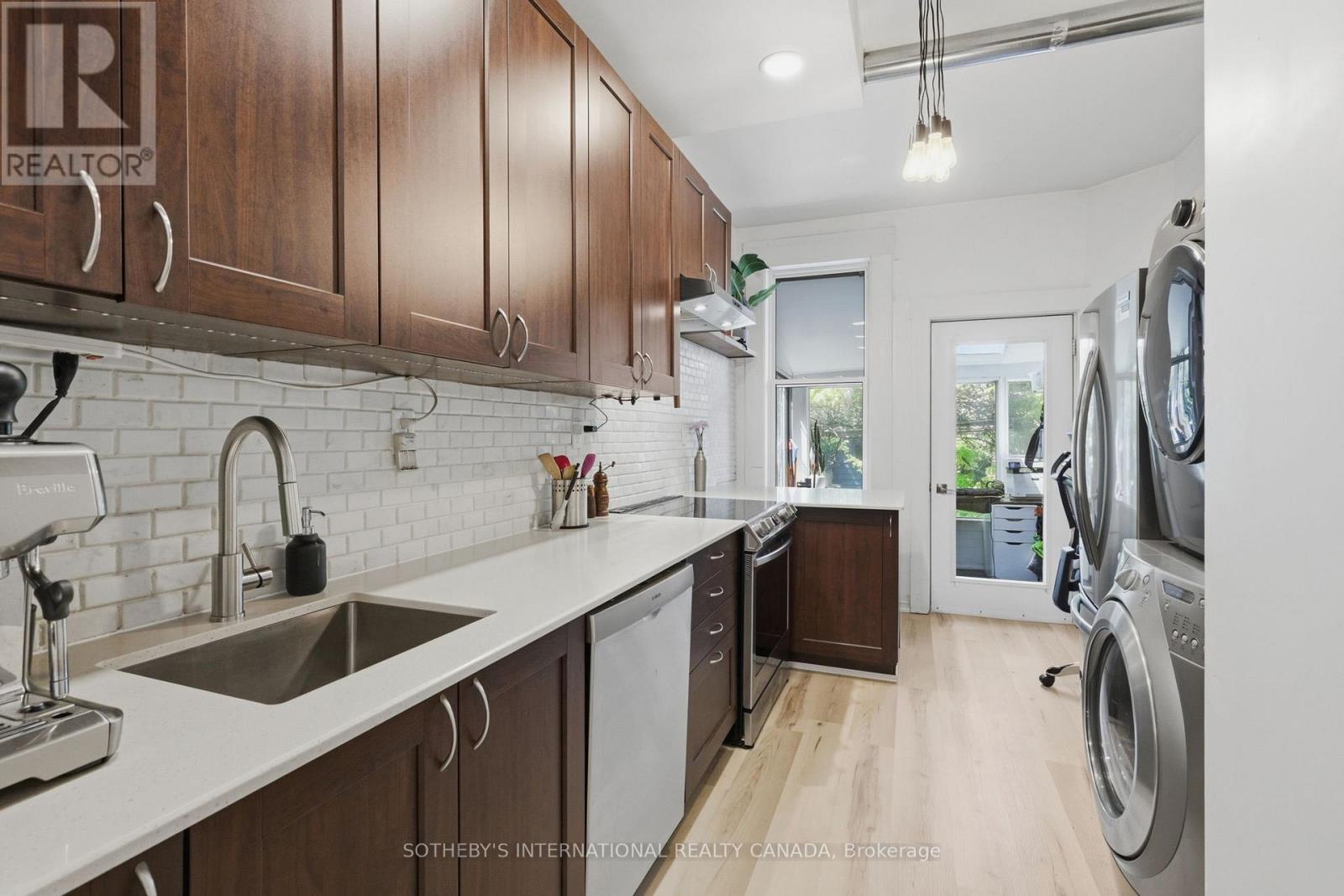 Main - 284 Euclid Avenue, Toronto, Ontario  M6J 2K2 - Photo 10 - C13240934
