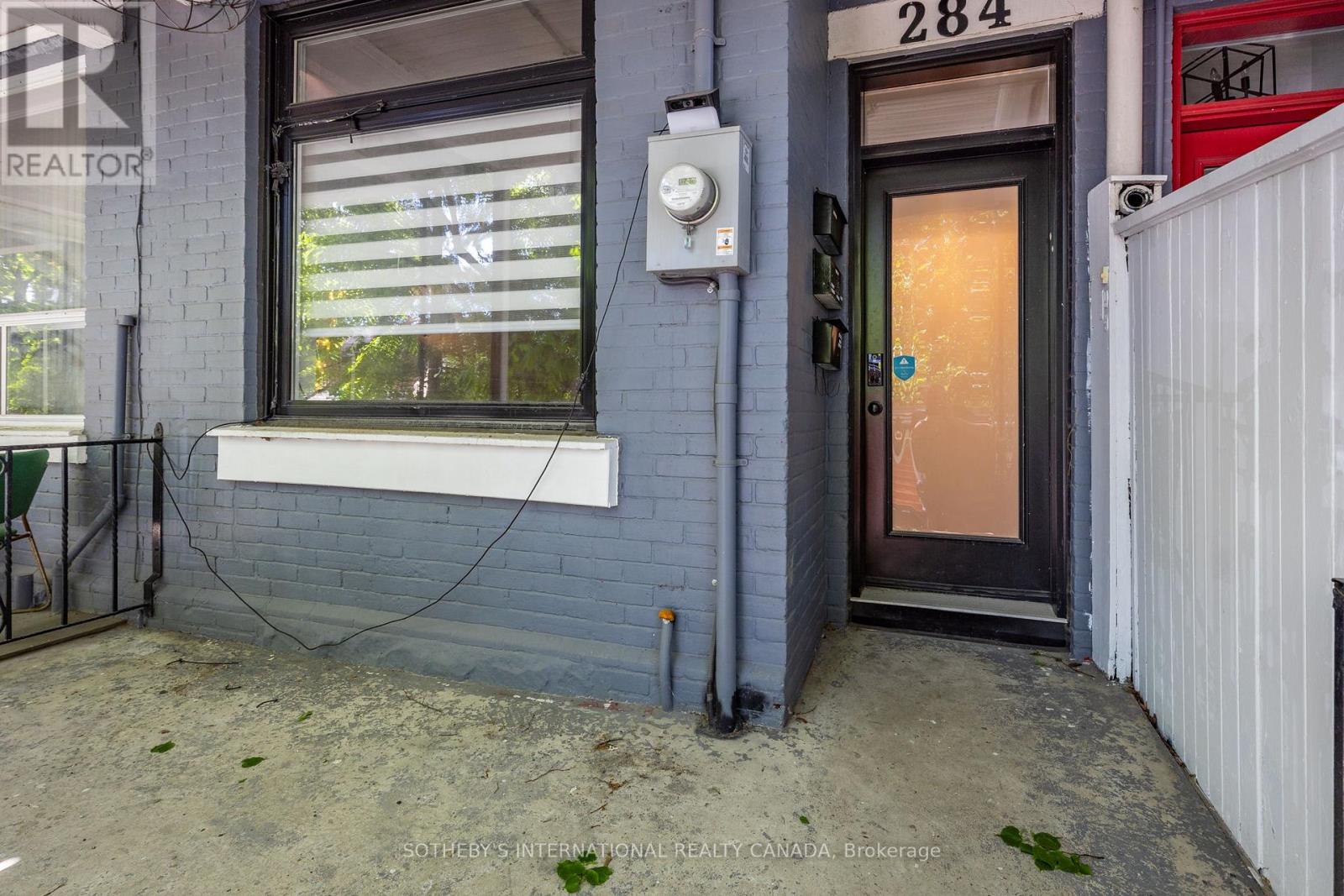 Main - 284 Euclid Avenue, Toronto, Ontario  M6J 2K2 - Photo 2 - C13240934