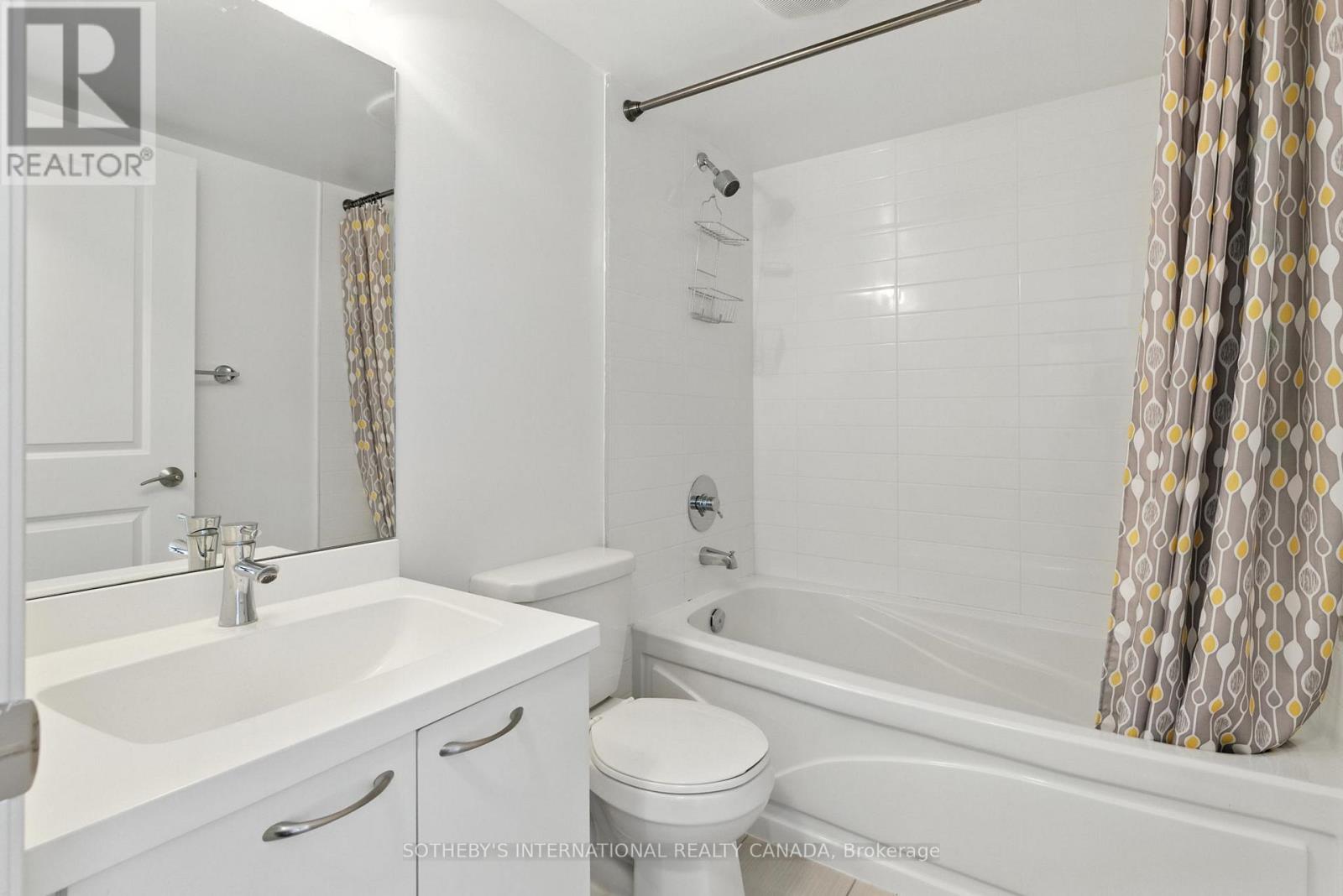 502 - 500 St Clair Avenue W, Toronto, Ontario  M6C 1A8 - Photo 11 - C13240956