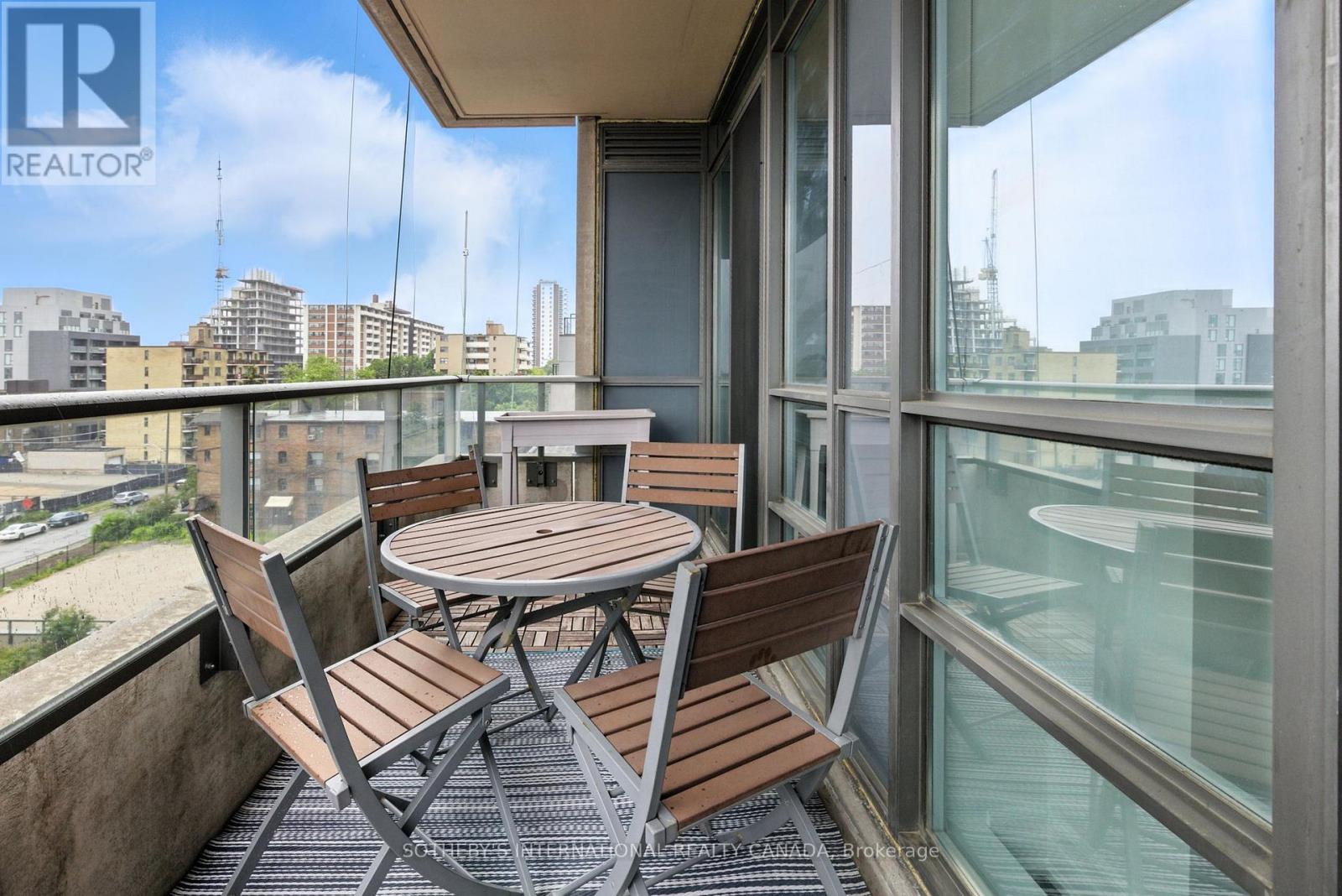 502 - 500 St Clair Avenue W, Toronto, Ontario  M6C 1A8 - Photo 15 - C13240956